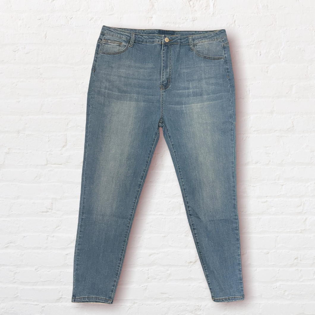 Milagros Jeans (Light Wash) 2x-3x Only